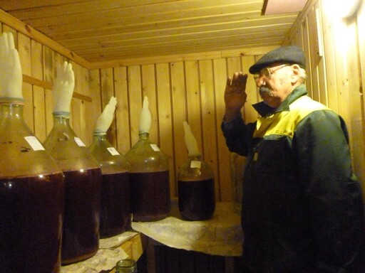 Hooch salute